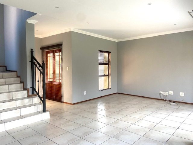  3-Bedroom Townhouse To Rent in Amorosa, Roodepoort — image 2
