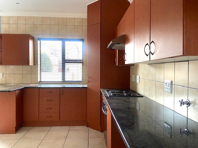  3-Bedroom Townhouse To Rent in Amorosa, Roodepoort — image 12
