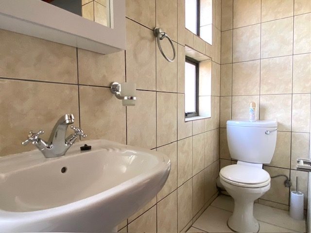  3-Bedroom Townhouse To Rent in Amorosa, Roodepoort — image 34