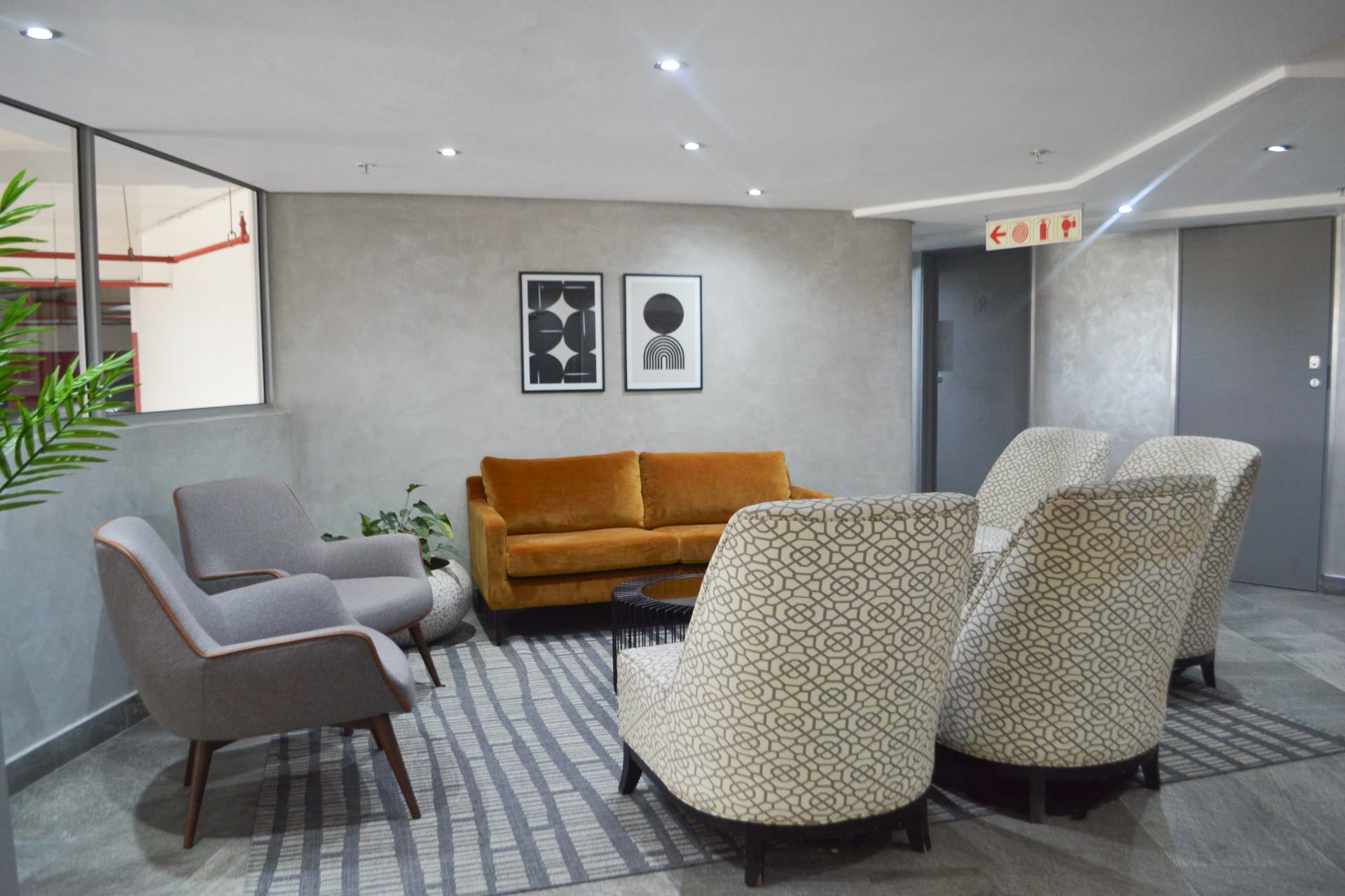35 Fredman Drive, Sandhurst Towers — image 27