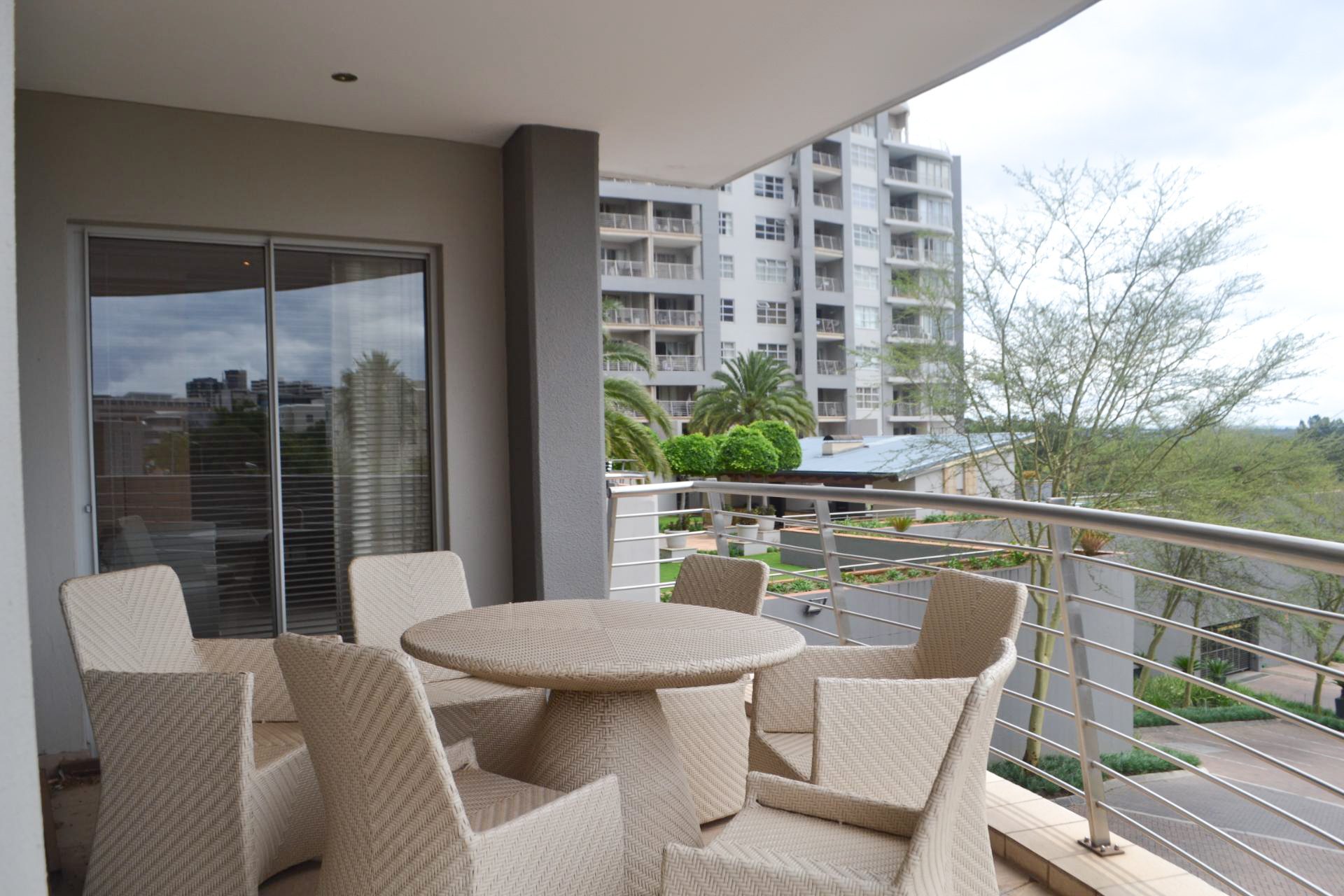 35 Fredman Drive, Sandhurst Towers — image 6