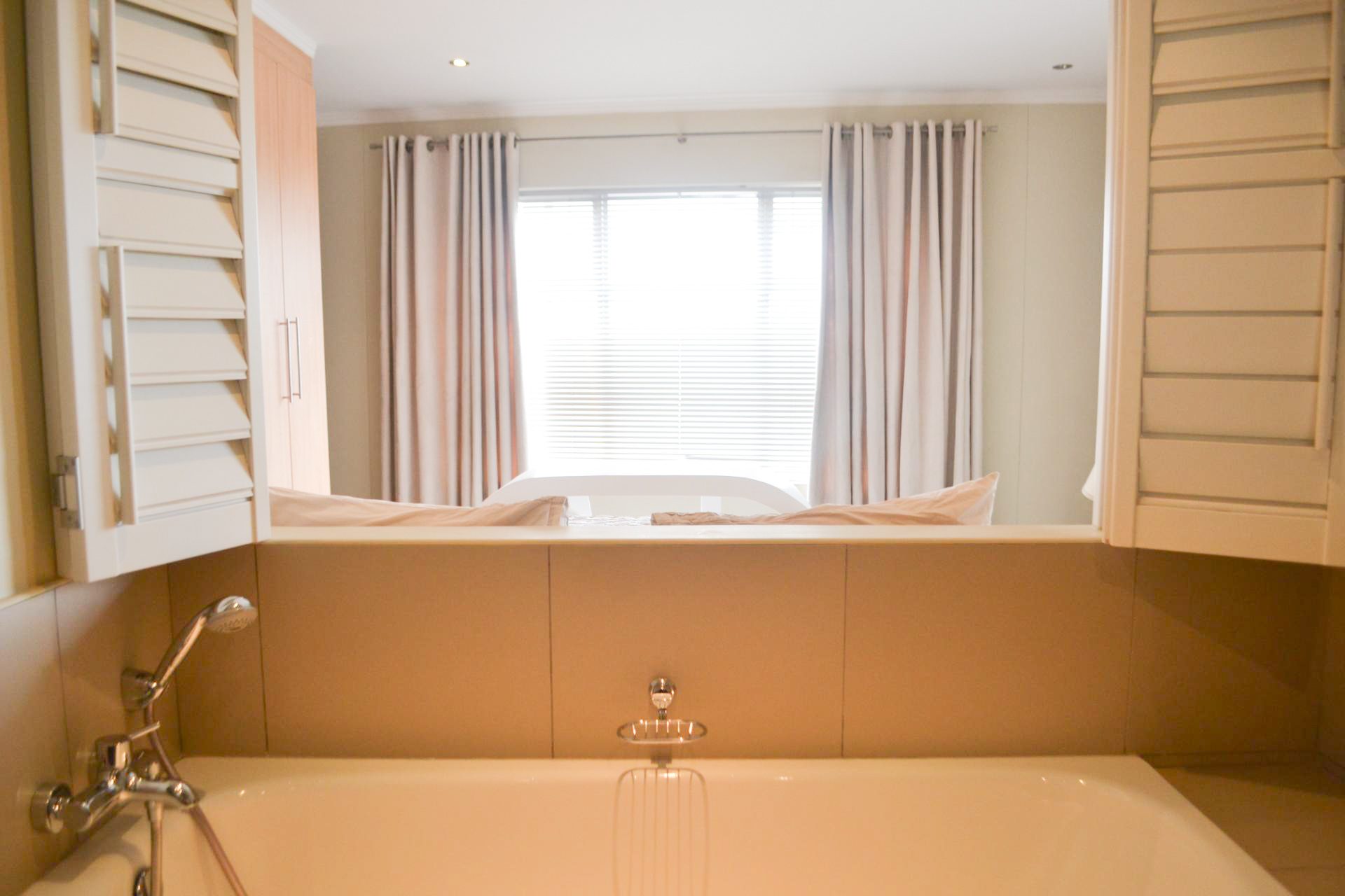 35 Fredman Drive, Sandhurst Towers — image 14