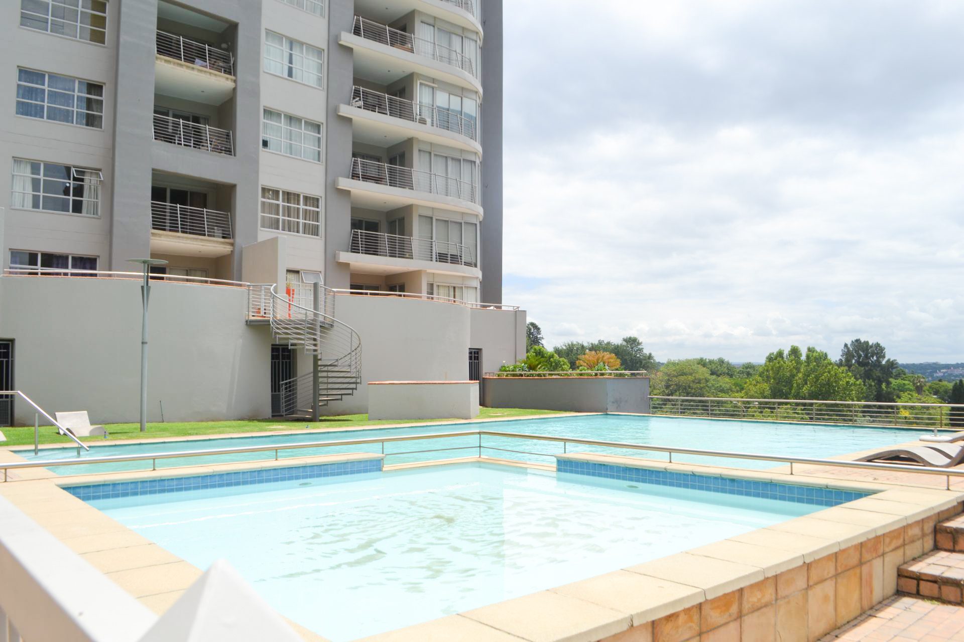 35 Fredman Drive, Sandhurst Towers — image 30