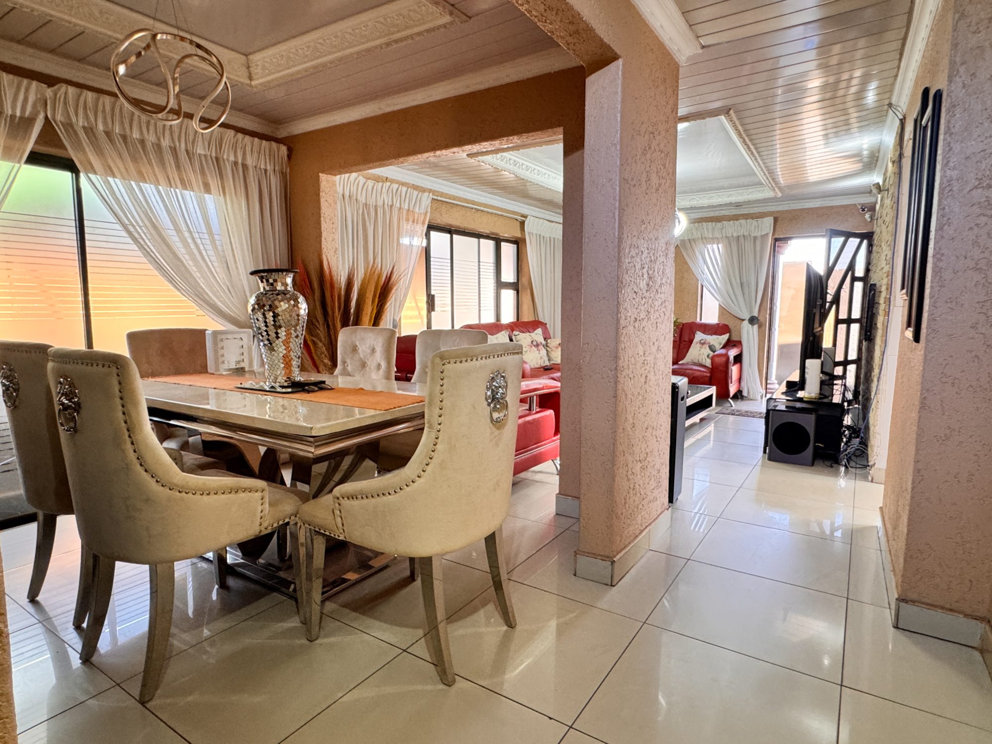 Spacious Double Storey Family Home with Modern Finishes & Excellent Security — image 6
